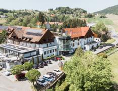 Aussenansicht des Vulkanlandhotels Legenstein