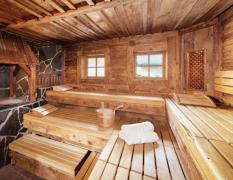 Hotel Almesberger Sauna in rustikalem Landhausstil im Hotel Almesberger