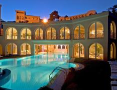Hotel Miramar Wellnessbereich mit beheiztem Outdoor-Pool im Hotel Miramar