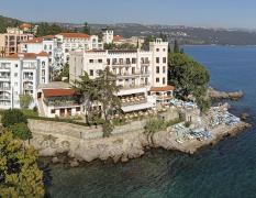 Hotel Miramar Aussenaufnahme des Hotels Miramar direkt am Meer
