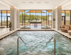 Sirius Hotel ****s Erlebnisbecken im Sirius Hotel am Plattensee mit vielen Massagedüsen