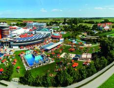 Aussenansicht Therme und Hotel Sonnenpark