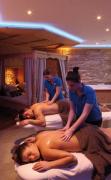 Verwöhnhotel Kristall Behandlungsraum für Paar im Wellnessbereich des Verwöhnhotels Kristall